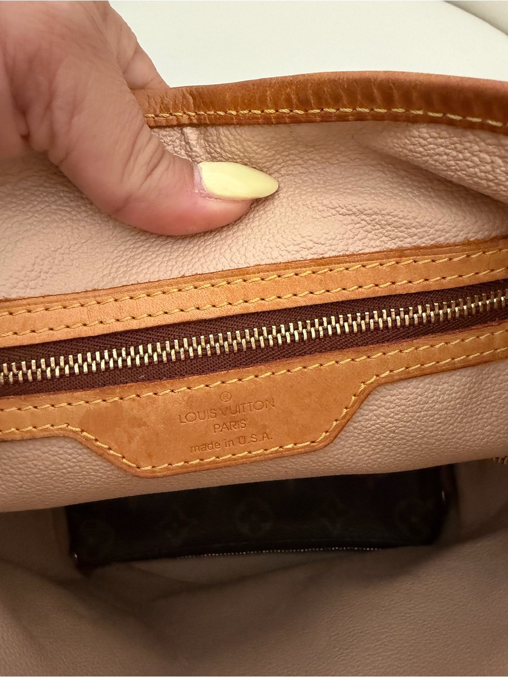 Louis Vuitton Brown Monogram Canvas Bucket Shoulder Bag with Tan Leather Trim - Picture 8 of 15